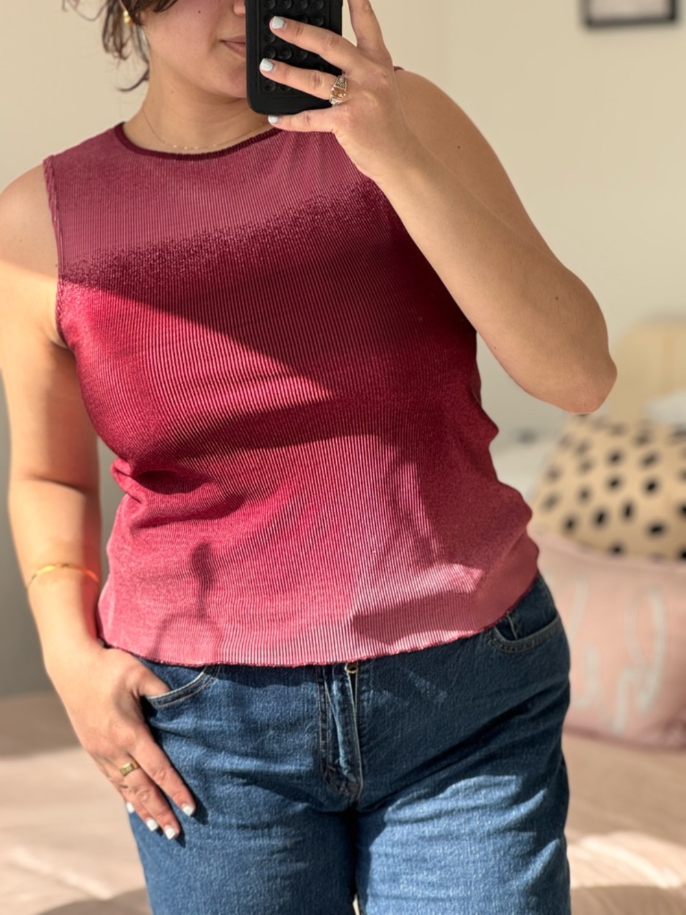 Sleeveless Ombre Knit Tank Top - Burgundy - Picture 2 of 2